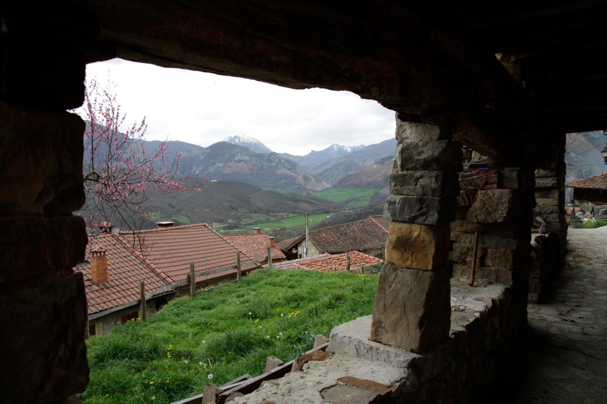Apartamentos Rurales El Collain De Campiellos Kültér fotó